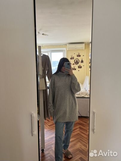 Свитер женский теплый длинный