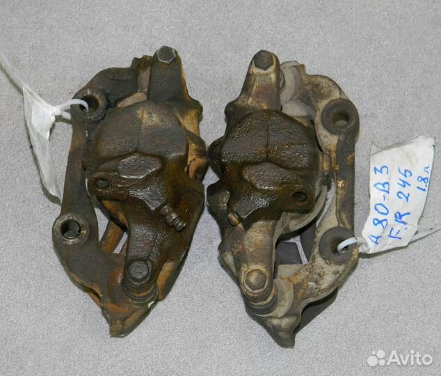 Суппорт передний Audi 80 B3