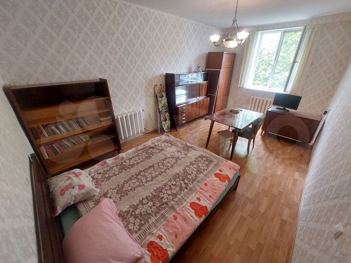 2-к. квартира, 60 м², 3/3 эт.