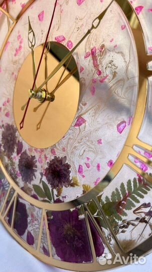 Часы настенные из эпоксидной смолы