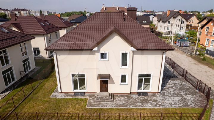 Таунхаус 135 м² на участке 2 сот.