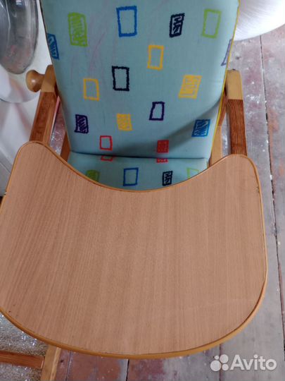 Столик и стул деревянный