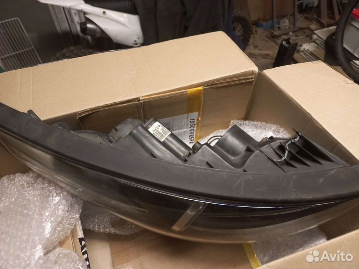 Hyundai ix35 фара правая