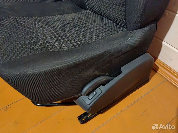 Передние сидения Лада Ларгус