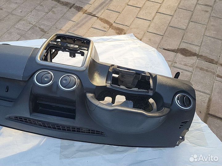 Renault duster 2010-2015-торпеда