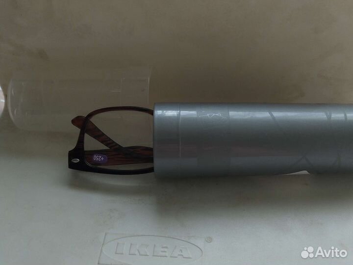 Очки для чтения 2.5