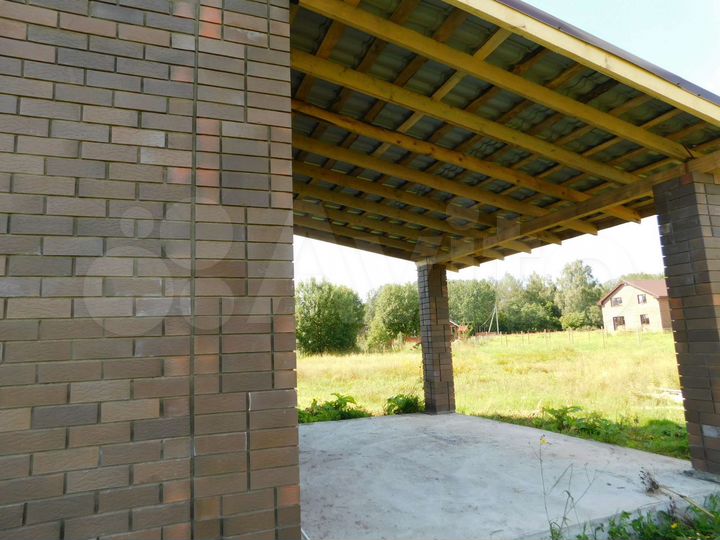 Дом 200 м² на участке 22,5 сот.