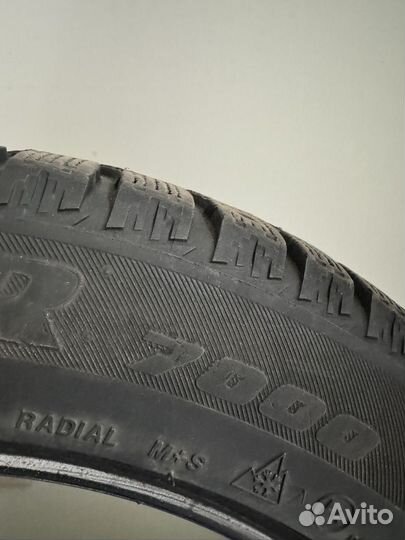 Bridgestone Ice Cruiser 7000 205/55 R16 91T