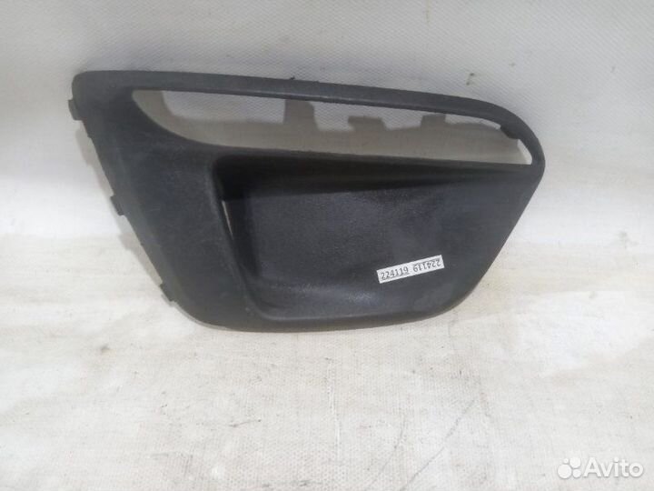 Накладка на туманку передняя правая Kia Rio 4 2017