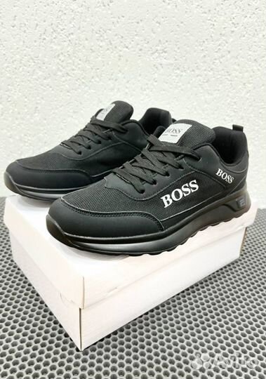 Кроссовки Boss модные