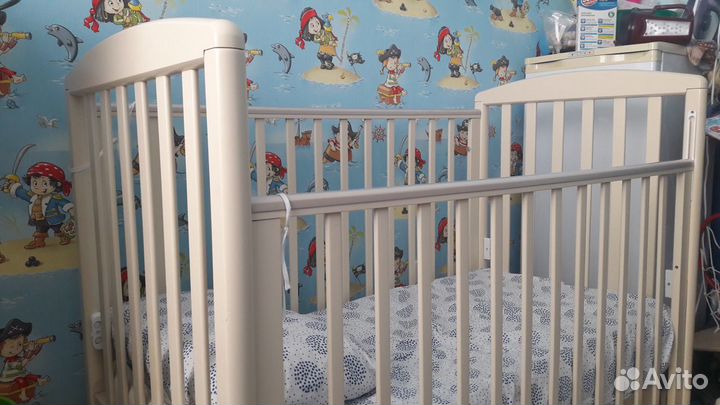 Продам кроватку