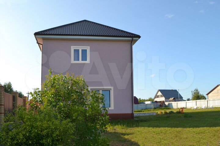 Коттедж 330 м² на участке 14 сот.