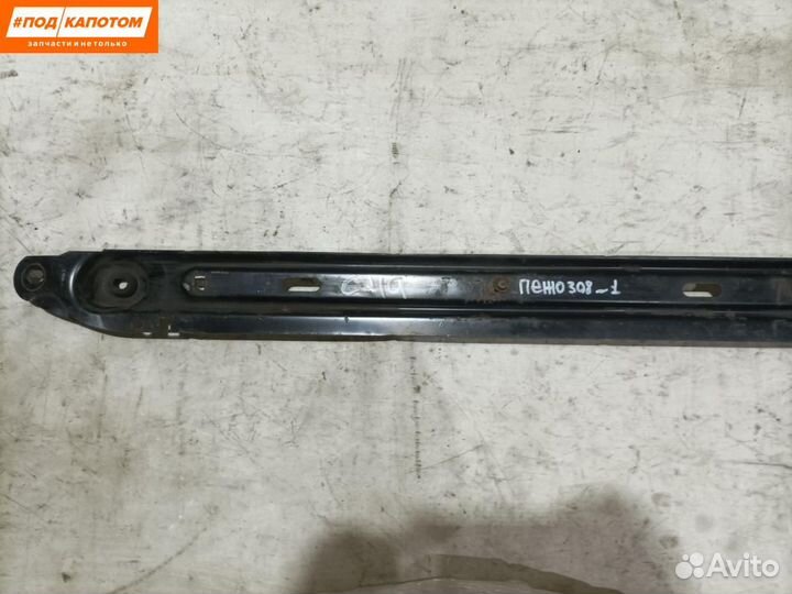 Планка кассеты радиаторов нижняя Peugeot 308 T7