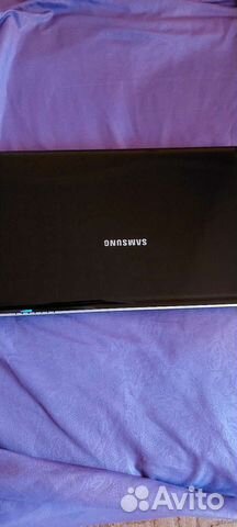 Ноутбук для работы и игр Samsung NP-R520