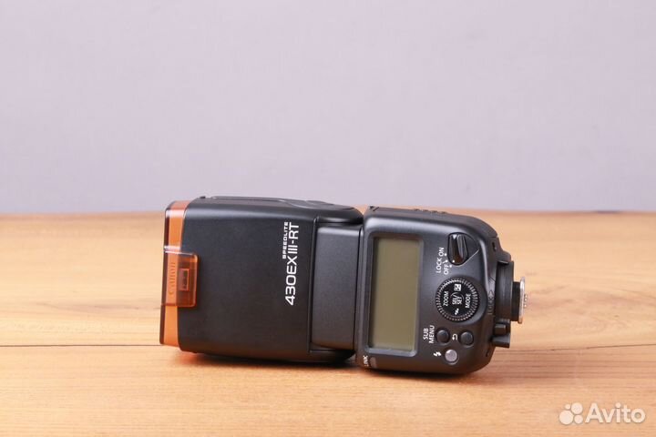 Накамерная вспышка Canon Speedlite 430EX III
