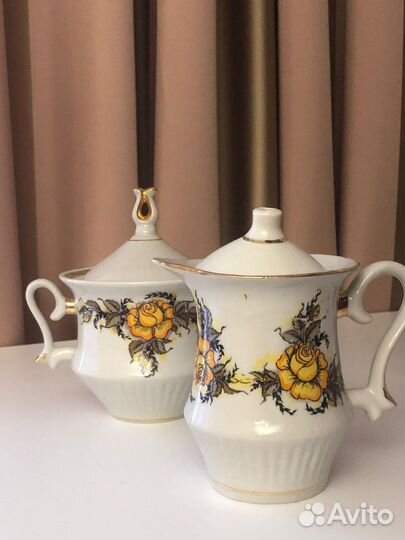 Кофейный сервиз фарфоровый 1970 г. Розы с золотом