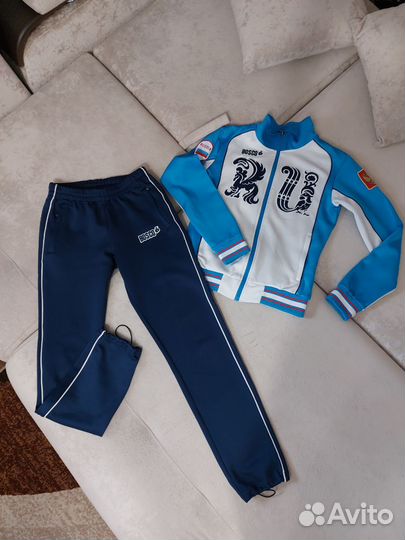 Спортивный костюм