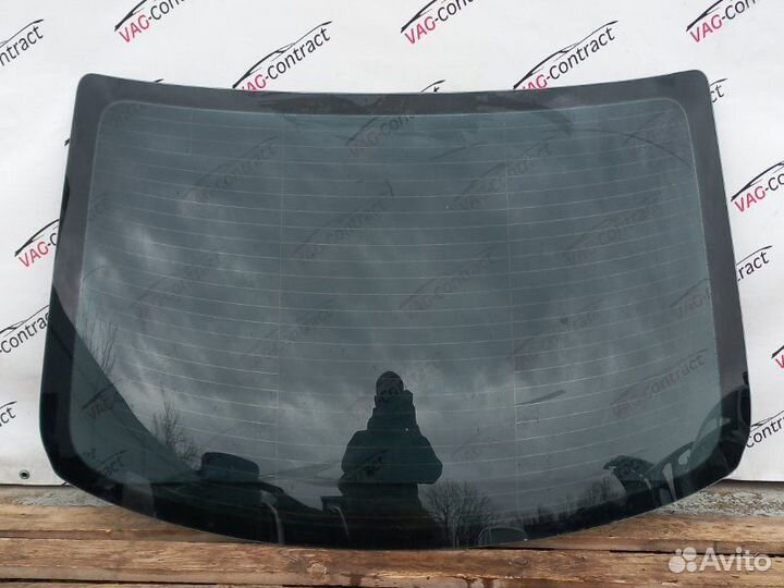 Стекло заднее Volkswagen Jetta 6 1.6 2013