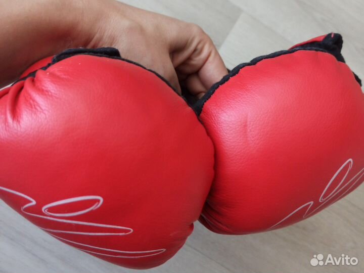 Перчатки для рукопашного боя 10