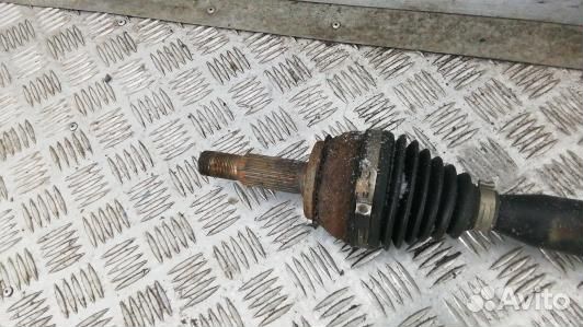 Привод передний правый toyota auris E150 (PBE06N10