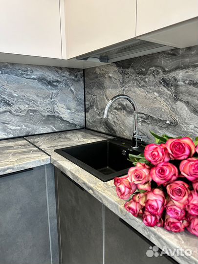 П образная кухня на заказ. Фабрика