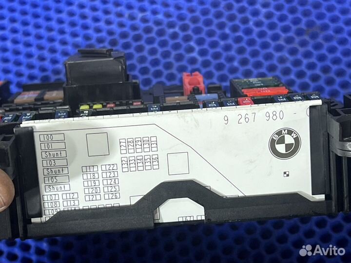 Блок предохранителей BMW F10, F07, F01 Задний