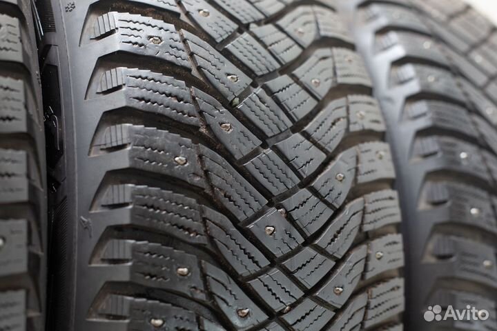 Goodyear UltraGrip Arctic 2 215/55 R17 98T