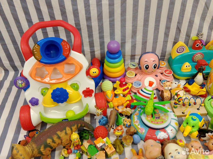 Игрушки для малышей пакетом