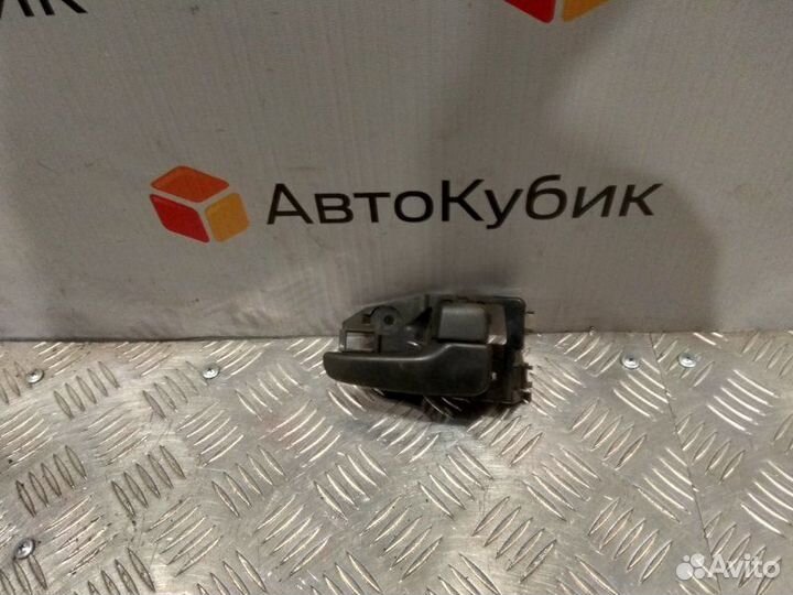 Ручка двери внутренняя задняя правая Mitsubishi