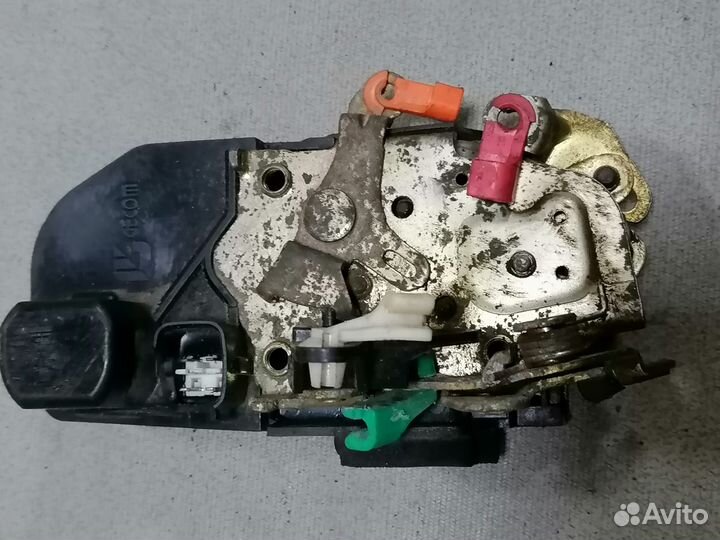 Замок двери передний левый Chrysler Concorde 1999