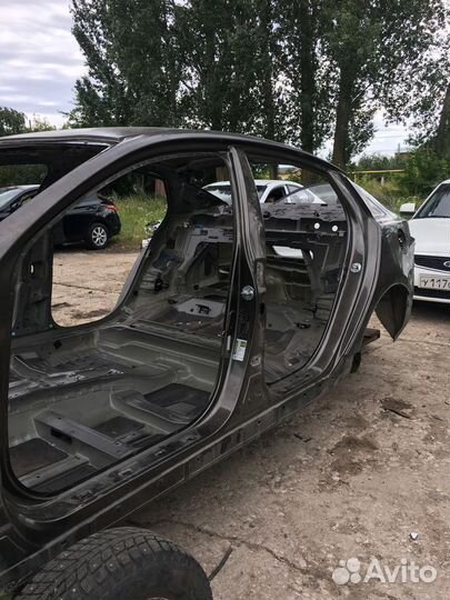 Центральная стойка левая KIA optima 3 TF 2.4 ат се