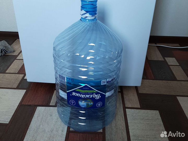 Бутыль из под воды 18,9 литров