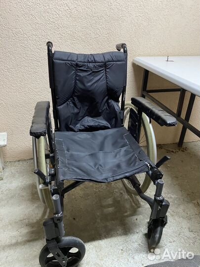 Коляска инвалидная