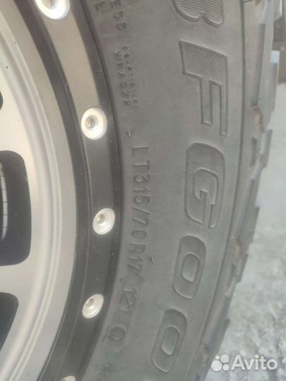 Bfgoodrich Mud-Terrain T/A KM3 315/70 R17