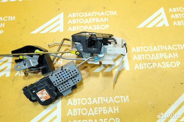 Замок двери передней правой Hyundai Sonata EF