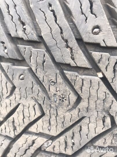 Nokian Tyres Hakkapeliitta 8 SUV 275/45 R20