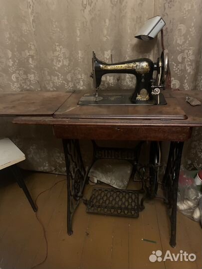 Швейная машина Singer