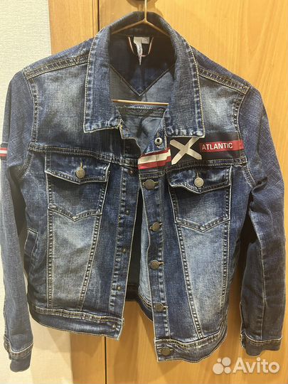 Джинсовая куртка