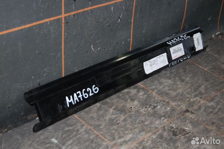 Направляющая радиатора - Toyota Camry V70