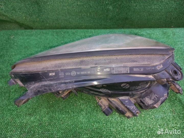 Фара передняя правая Hyundai Tucson 1