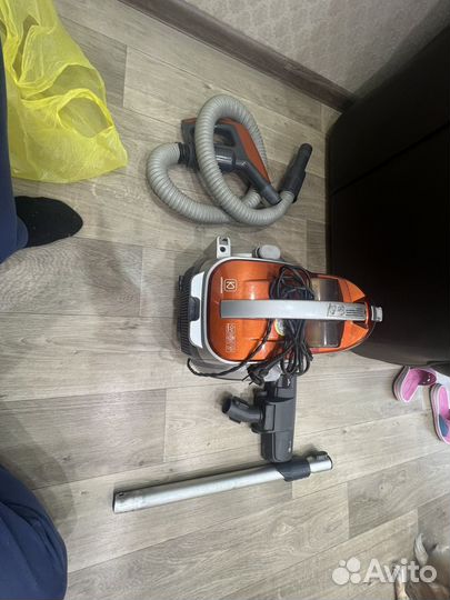 Пылесос LG Kompressor