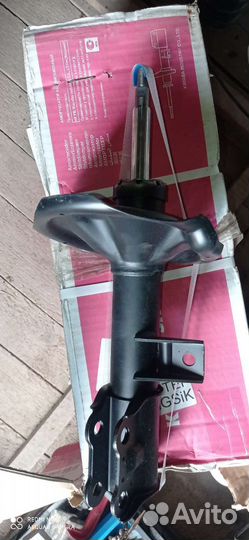 Амортизаторы передние комплект