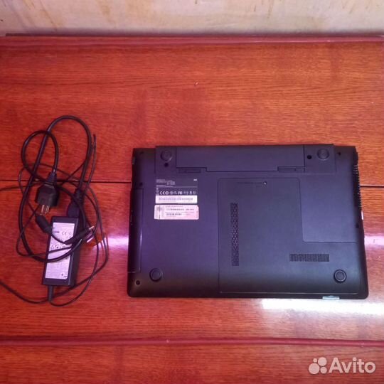 Ноутбук samsung