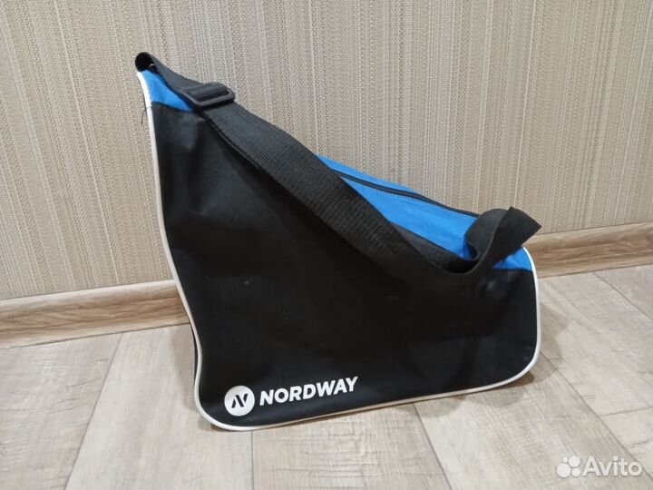 Коньки хоккейные