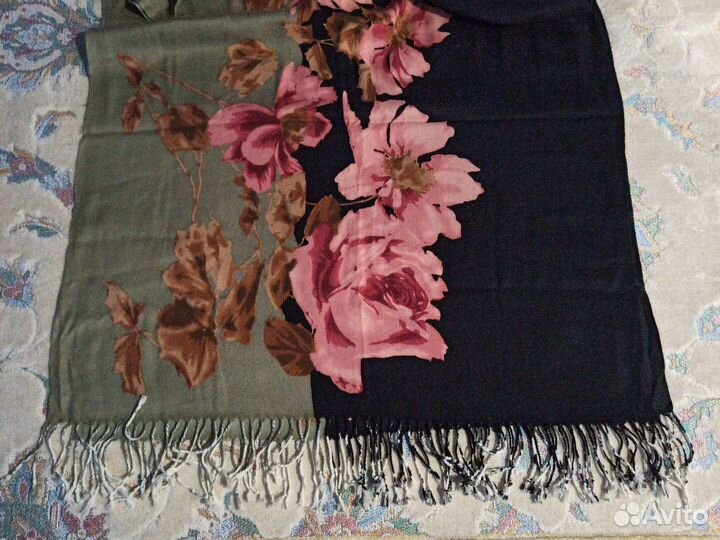 Шарфы и палантины