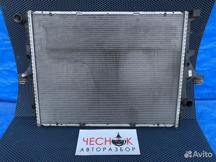 Радиатор охлаждения двигателя VW Touareg GP