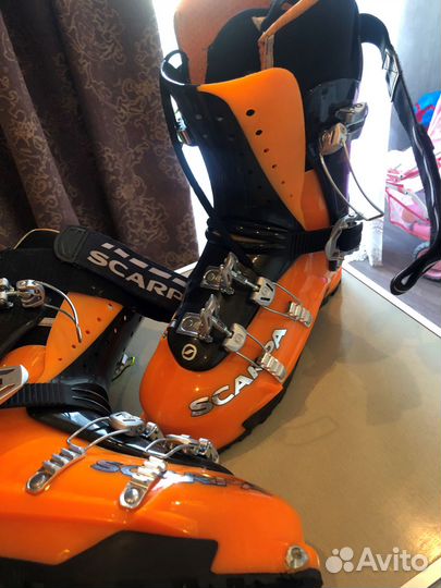 Ски-тур ботинки Scarpa Maestrale