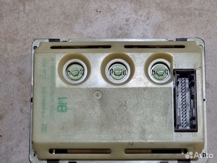 Информационный дисплей Омега Б 24400699