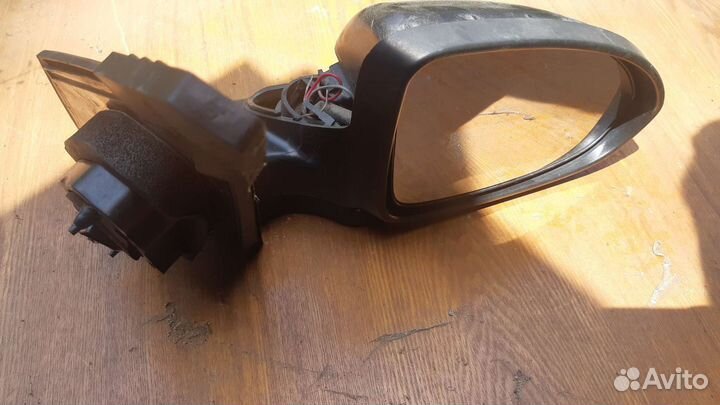 Правое зеркало бокового обзора Chevrolet Cruze