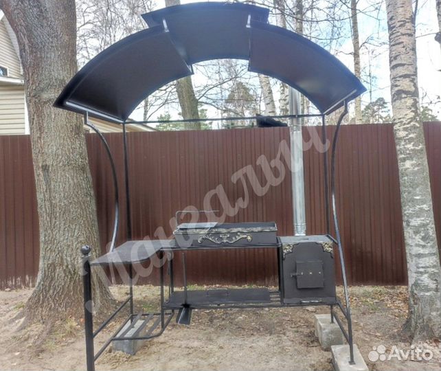 Мангал с крышей